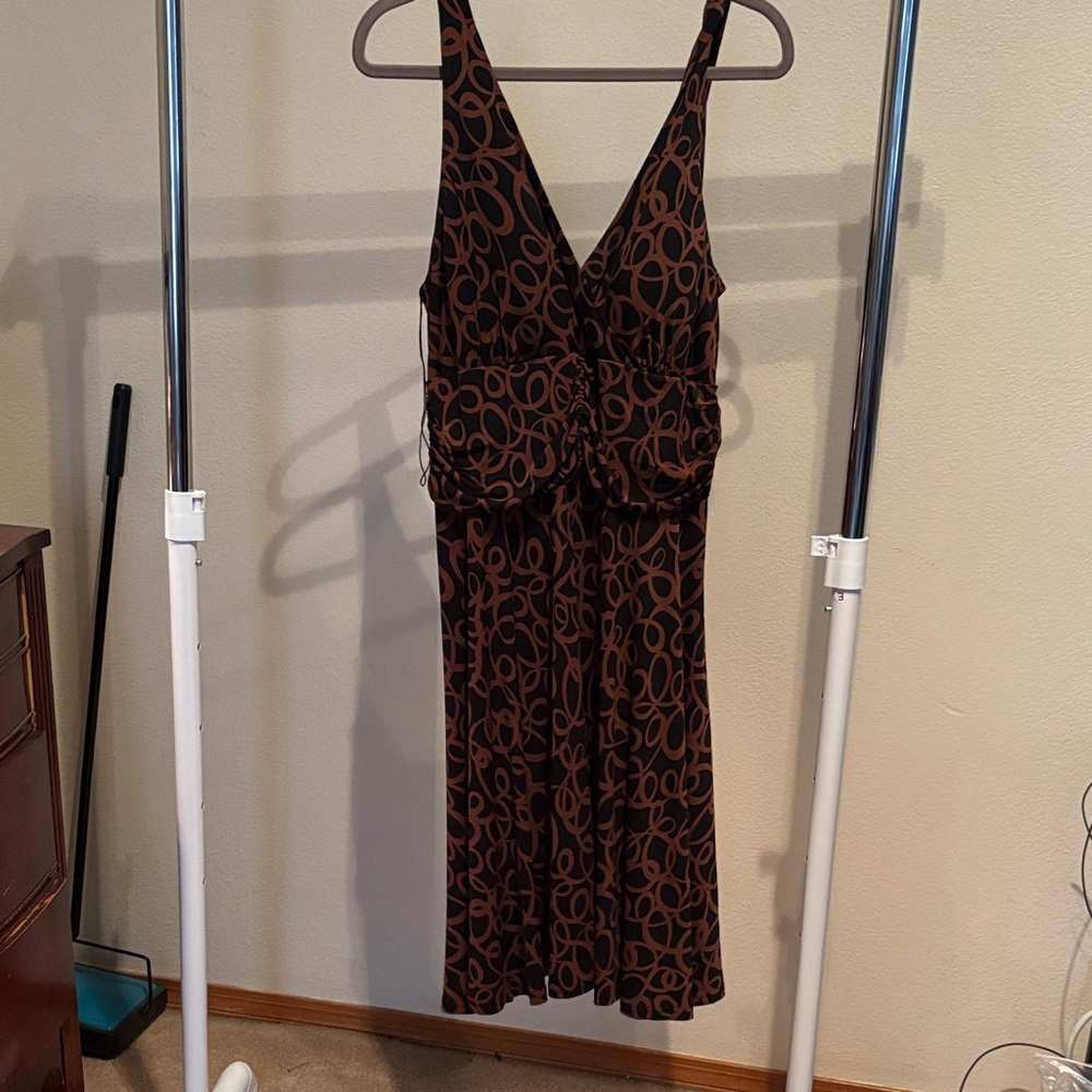 R&K Black and Brown Geometric Midi Dress